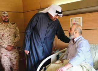 ഡ്രോൺ ആക്രമണത്തിൽ ഇരയായയാളെ പ്രതിരോധ മന്ത്രി ആശുപത്രിയിൽ സന്ദർശിച്ചു