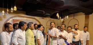 ഒഐസിസിയിൽ പൊട്ടിത്തെറി; നേതാക്കൾ ജിപിസിസിയിലേക്ക്, കമ്മിറ്റി വിപുലീകരണം പ്രഖ്യാപിച്ചു