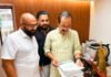 പ്രവാസികളുടെ പ്രശ്നങ്ങളിൽ അടിയന്തര ഇടപെടൽ വേണം; മുഖ്യമന്ത്രിയ്ക്കും മന്ത്രിമാർക്കും നിവേദനം സമർപ്പിച്ച് കുവൈത്ത് കെഎംസിസി