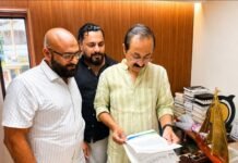 പ്രവാസികളുടെ പ്രശ്നങ്ങളിൽ അടിയന്തര ഇടപെടൽ വേണം; മുഖ്യമന്ത്രിയ്ക്കും മന്ത്രിമാർക്കും നിവേദനം സമർപ്പിച്ച് കുവൈത്ത് കെഎംസിസി