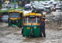 ഉത്തരേന്ത്യയിൽ അതിതീവ്ര മഴ; കേദാർനാഥ് യാത്ര നിർത്തിവെച്ചു,അസമിൽ മരണം 97