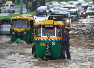 ഉത്തരേന്ത്യയിൽ അതിതീവ്ര മഴ; കേദാർനാഥ് യാത്ര നിർത്തിവെച്ചു,അസമിൽ മരണം 97